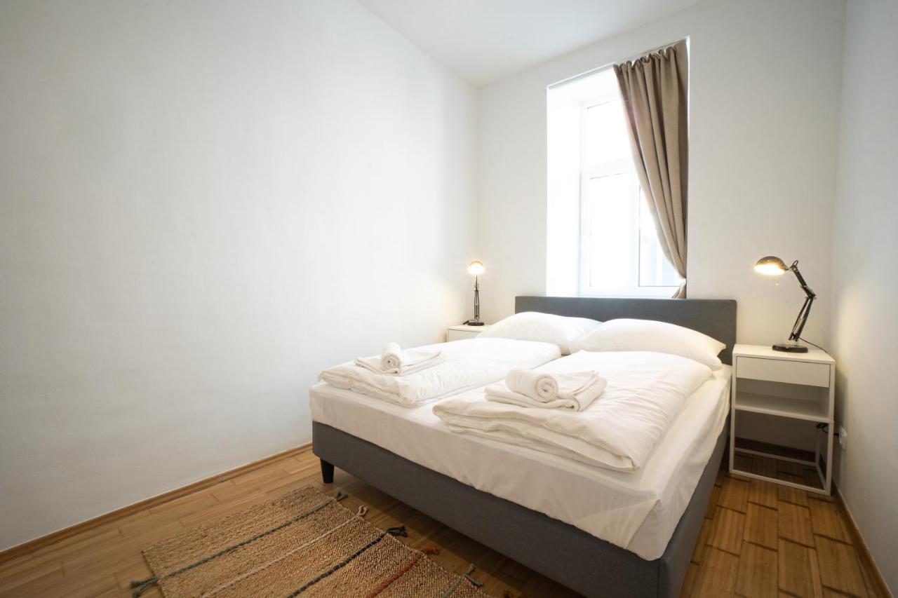 Modern And Lovely Apartment Next To Subway Station Vienna Esterno foto